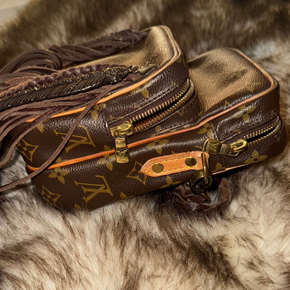 Brown Fringe Designer Crossbody Bag - Picture 11 of 11